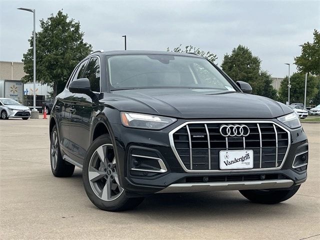 2023 Audi Q5 Premium Plus