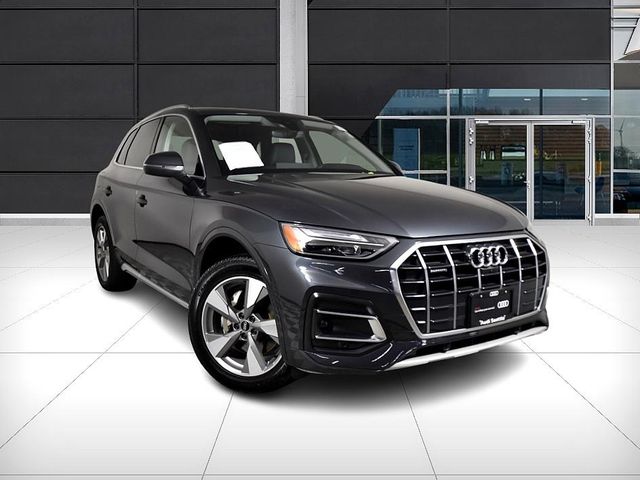 2023 Audi Q5 Premium Plus