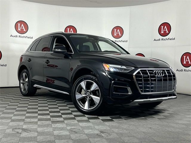 2023 Audi Q5 Premium Plus