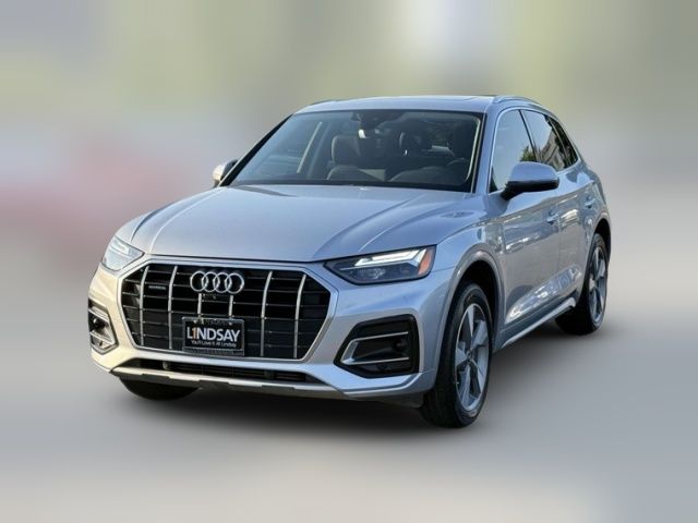 2023 Audi Q5 Premium Plus