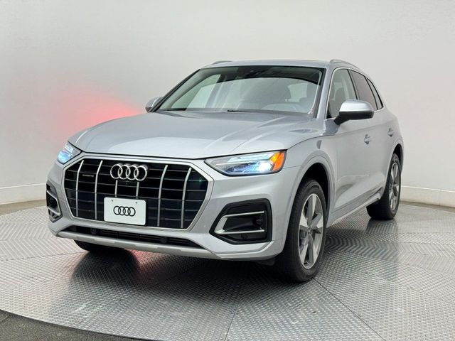 2023 Audi Q5 Premium Plus