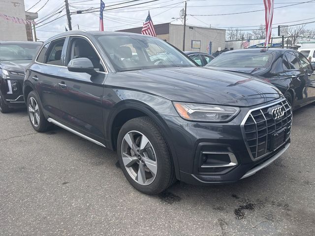 2023 Audi Q5 Premium Plus