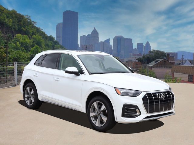 2023 Audi Q5 Premium Plus