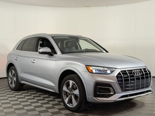 2023 Audi Q5 Premium Plus