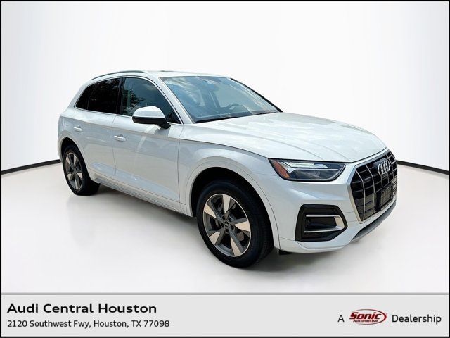 2023 Audi Q5 Premium Plus