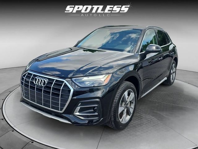 2023 Audi Q5 Premium Plus