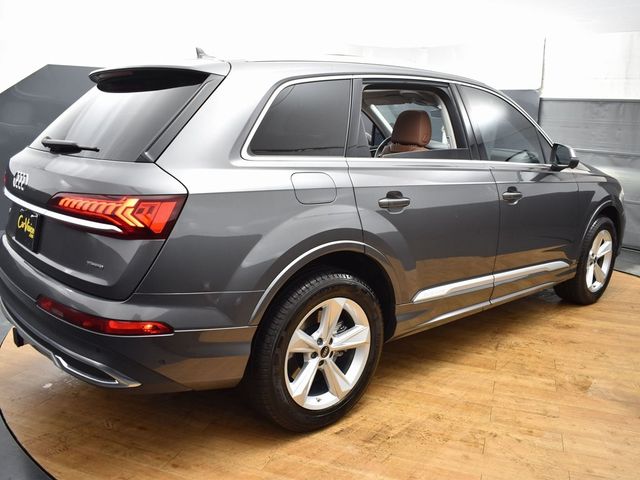 2023 Audi Q7 Premium