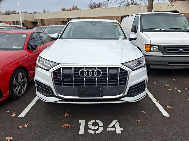 2023 Audi Q7 Premium