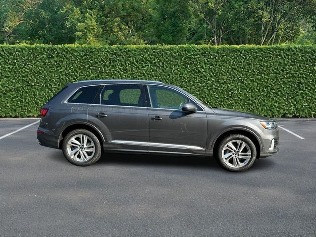 2023 Audi Q7 Premium