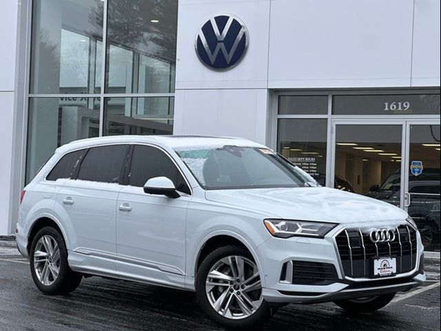 2023 Audi Q7 Premium