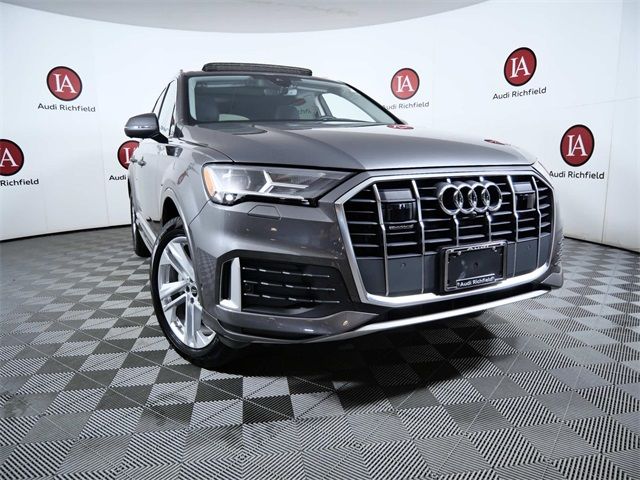 2023 Audi Q7 Premium