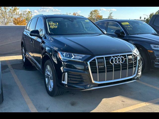 2023 Audi Q7 Premium