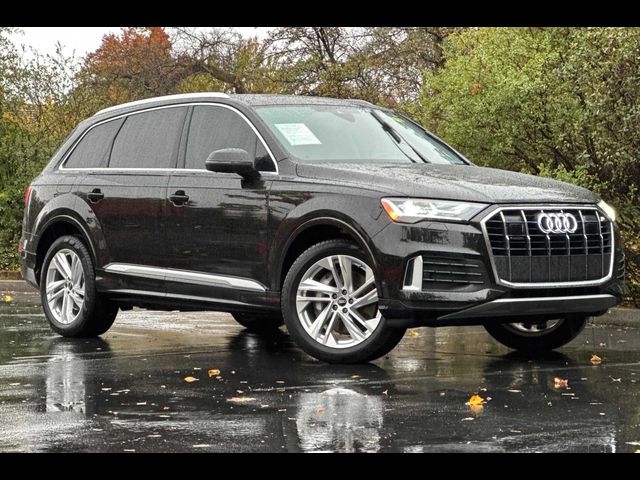 2023 Audi Q7 Premium