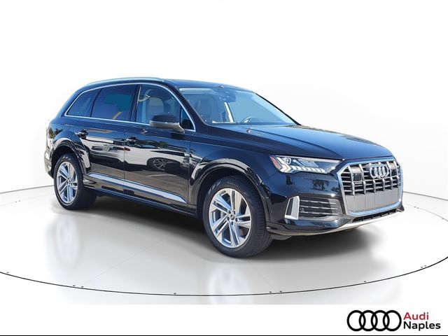 2023 Audi Q7 Premium Plus