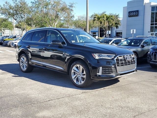 2023 Audi Q7 Premium Plus