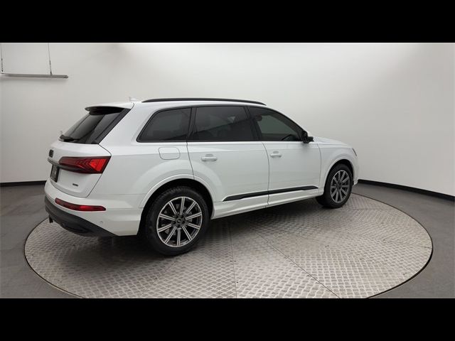 2023 Audi Q7 Premium Plus