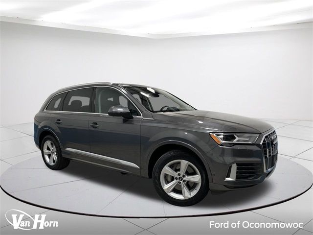 2023 Audi Q7 Premium Plus