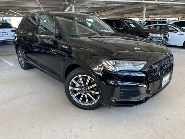 2023 Audi Q7 Premium Plus