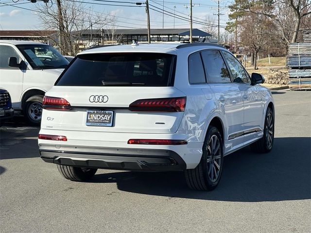 2023 Audi Q7 Premium Plus