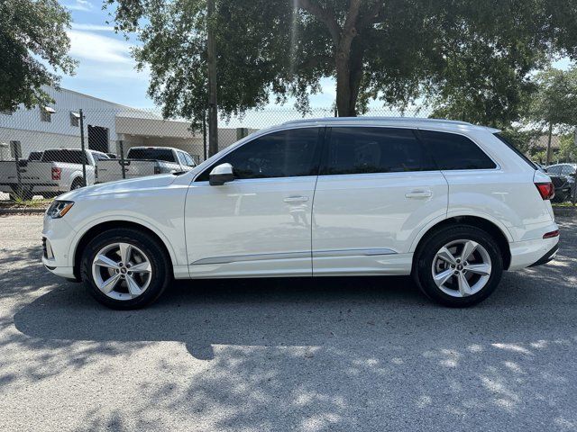 2023 Audi Q7 Premium Plus