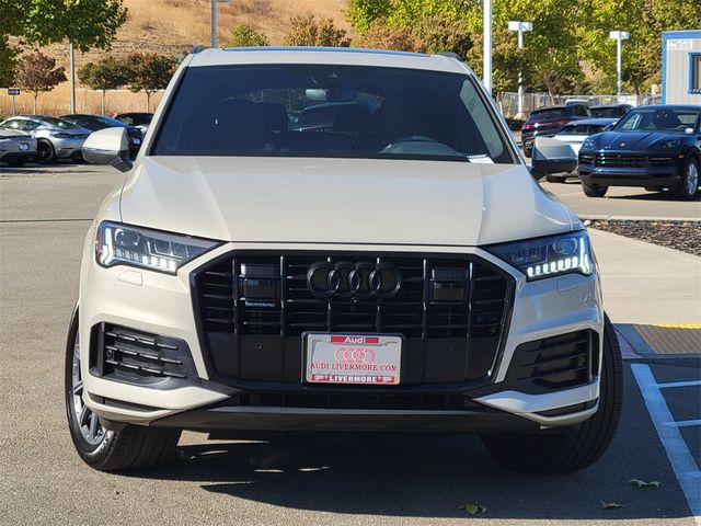 2023 Audi Q7 Premium Plus