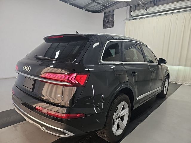 2023 Audi Q7 Premium Plus