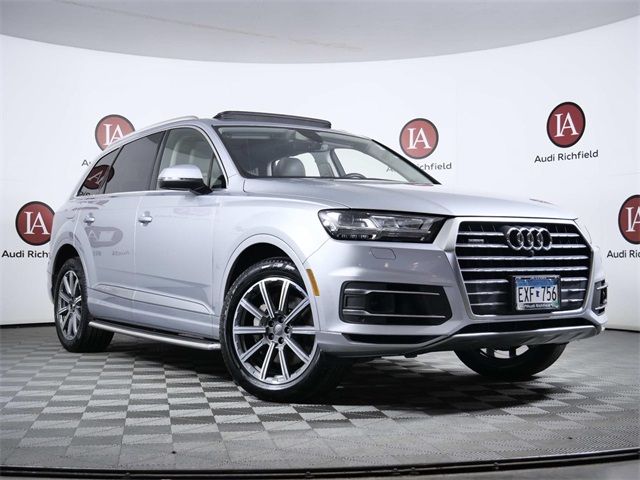 2023 Audi Q7 Premium Plus