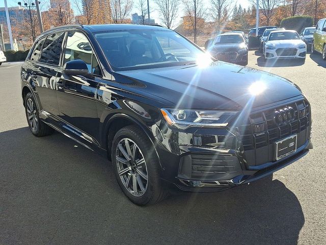 2023 Audi Q7 Premium Plus