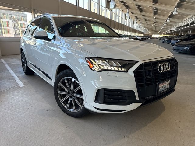 2023 Audi Q7 Premium Plus