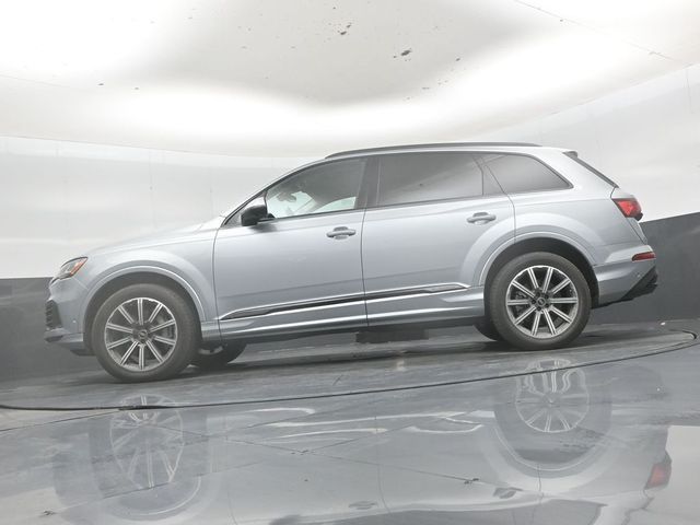 2023 Audi Q7 Premium Plus