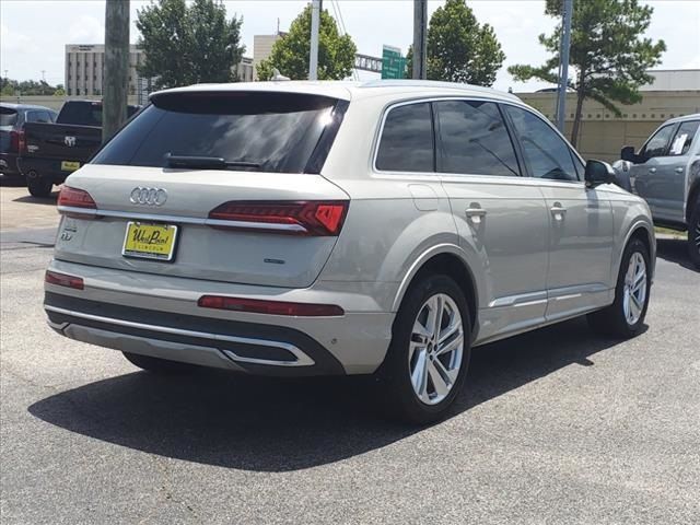 2023 Audi Q7 Premium Plus