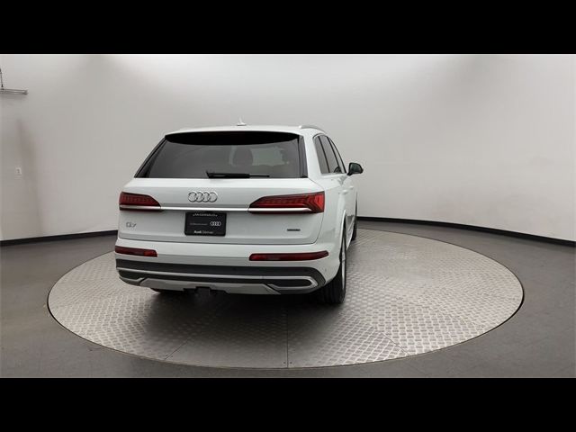 2023 Audi Q7 Premium Plus