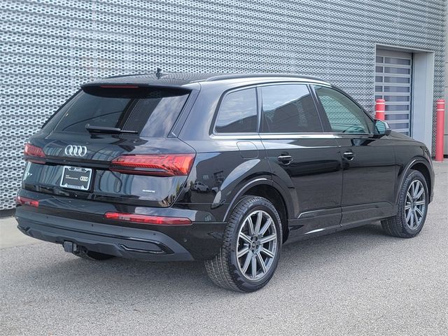 2023 Audi Q7 Premium Plus