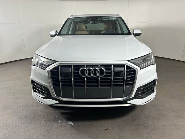 2023 Audi Q7 Premium Plus