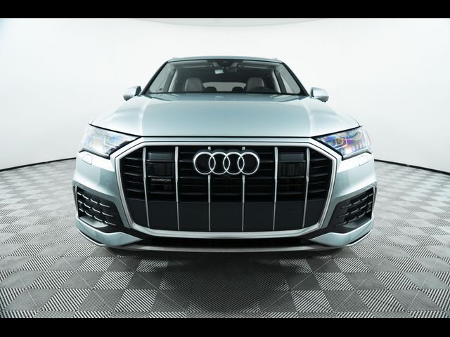 2023 Audi Q7 Premium Plus