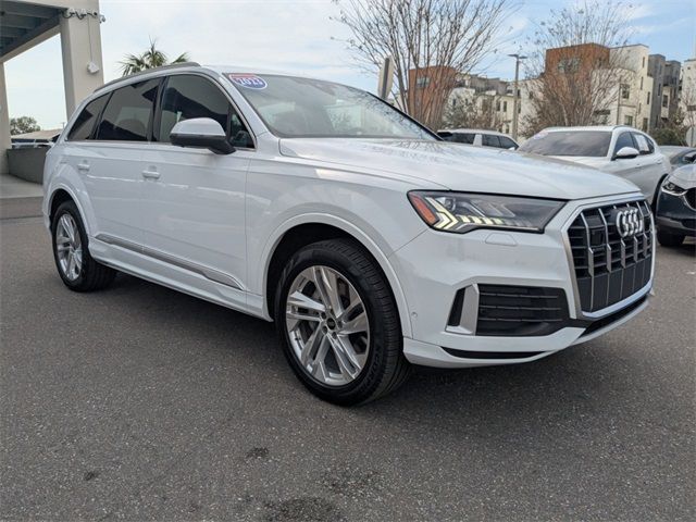 2023 Audi Q7 Premium Plus