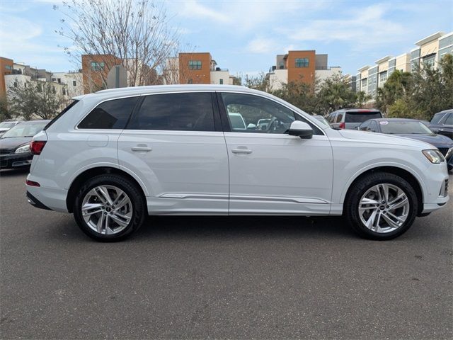 2023 Audi Q7 Premium Plus