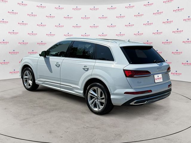 2023 Audi Q7 Premium Plus