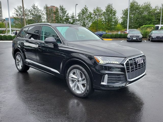 2023 Audi Q7 Premium Plus