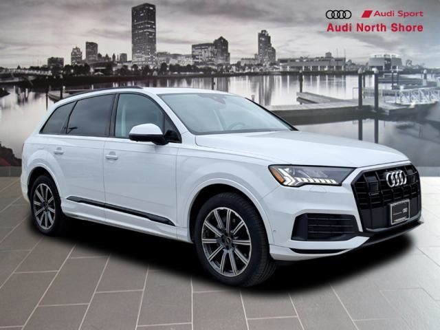 2023 Audi Q7 Premium Plus