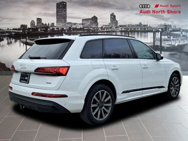 2023 Audi Q7 Premium Plus