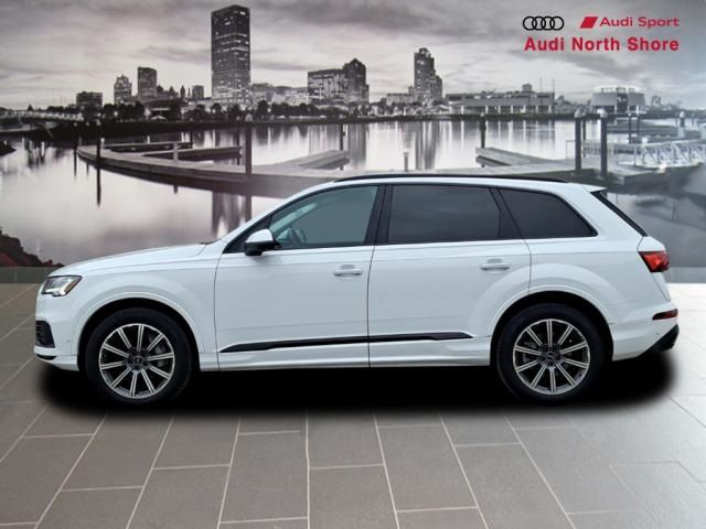 2023 Audi Q7 Premium Plus