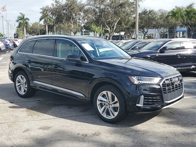 2023 Audi Q7 Premium