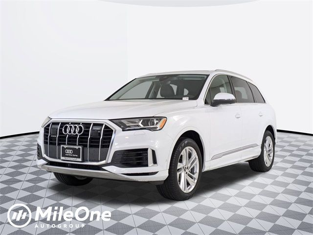 2023 Audi Q7 Premium Plus