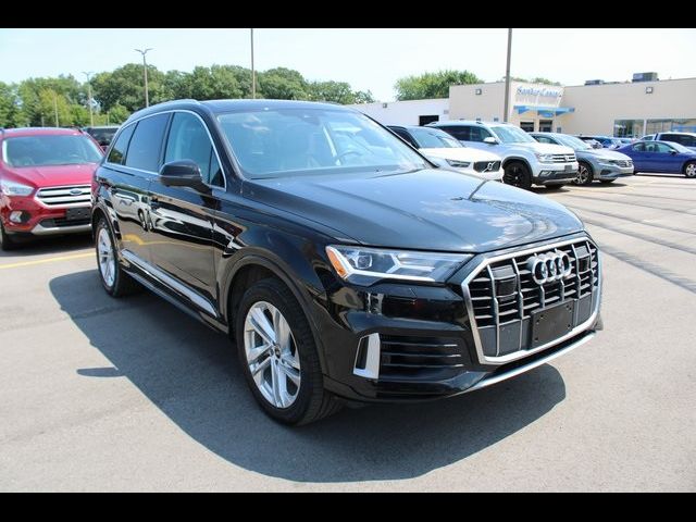 2023 Audi Q7 Premium Plus