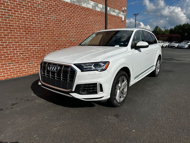 2023 Audi Q7 Premium Plus