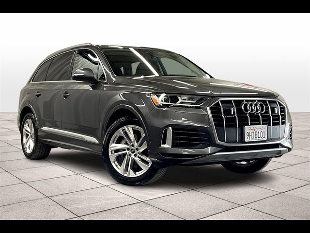 2023 Audi Q7 Premium Plus