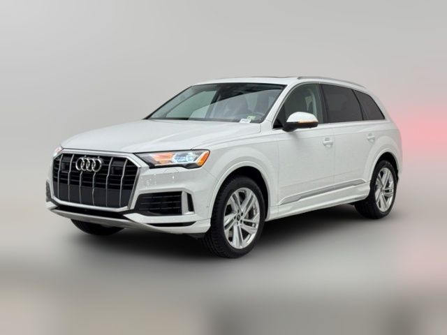 2023 Audi Q7 Premium Plus