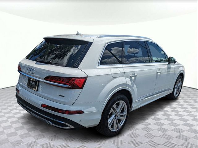 2023 Audi Q7 Premium Plus