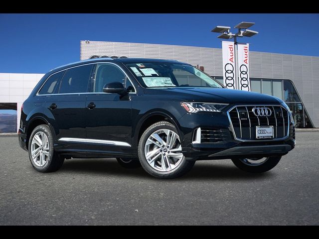 2023 Audi Q7 Premium Plus